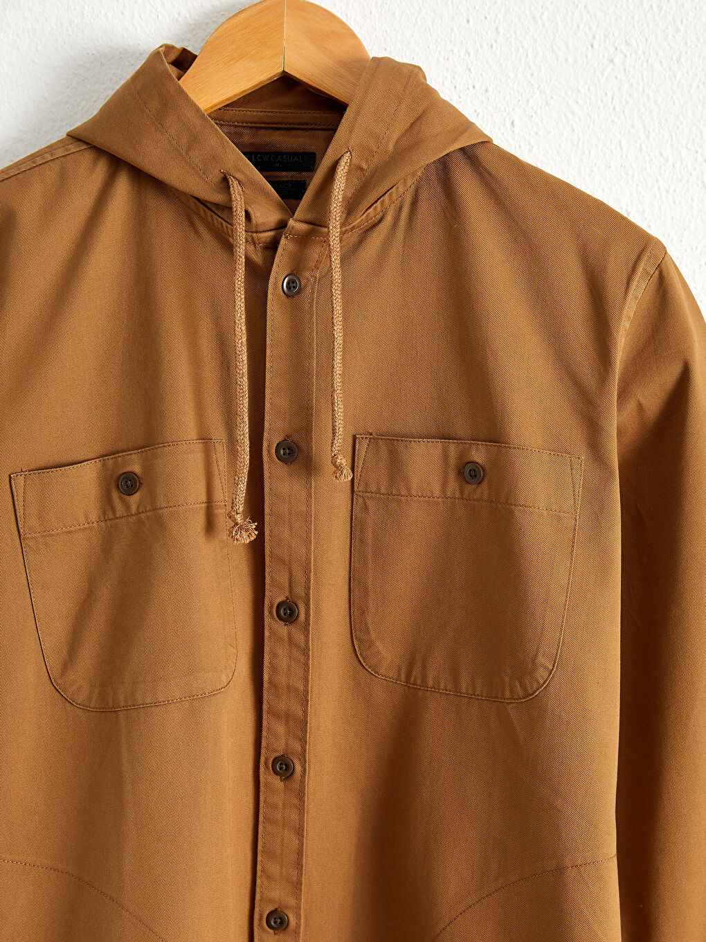 Slim fit košulja dugih rukava od gabardina sa kapuljačom-2