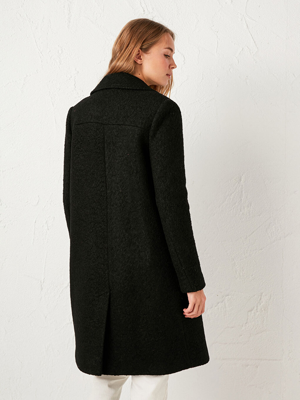 Dik Yaka Uzun Kollu Kadın Kaşe Kaban-5