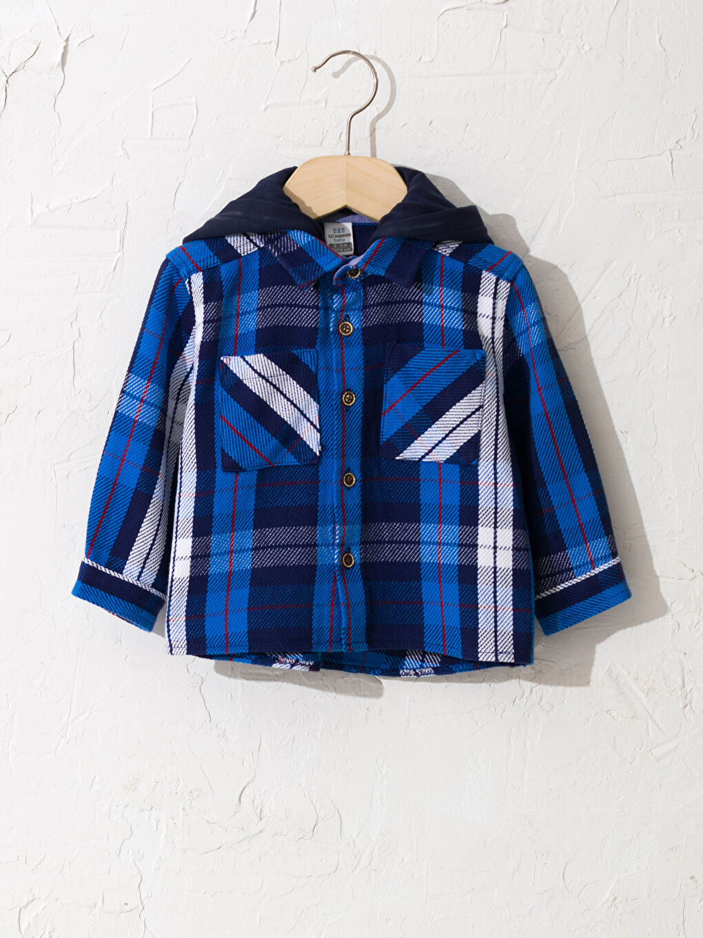 Рубашка в клетку с капюшоном для малыша мальчика