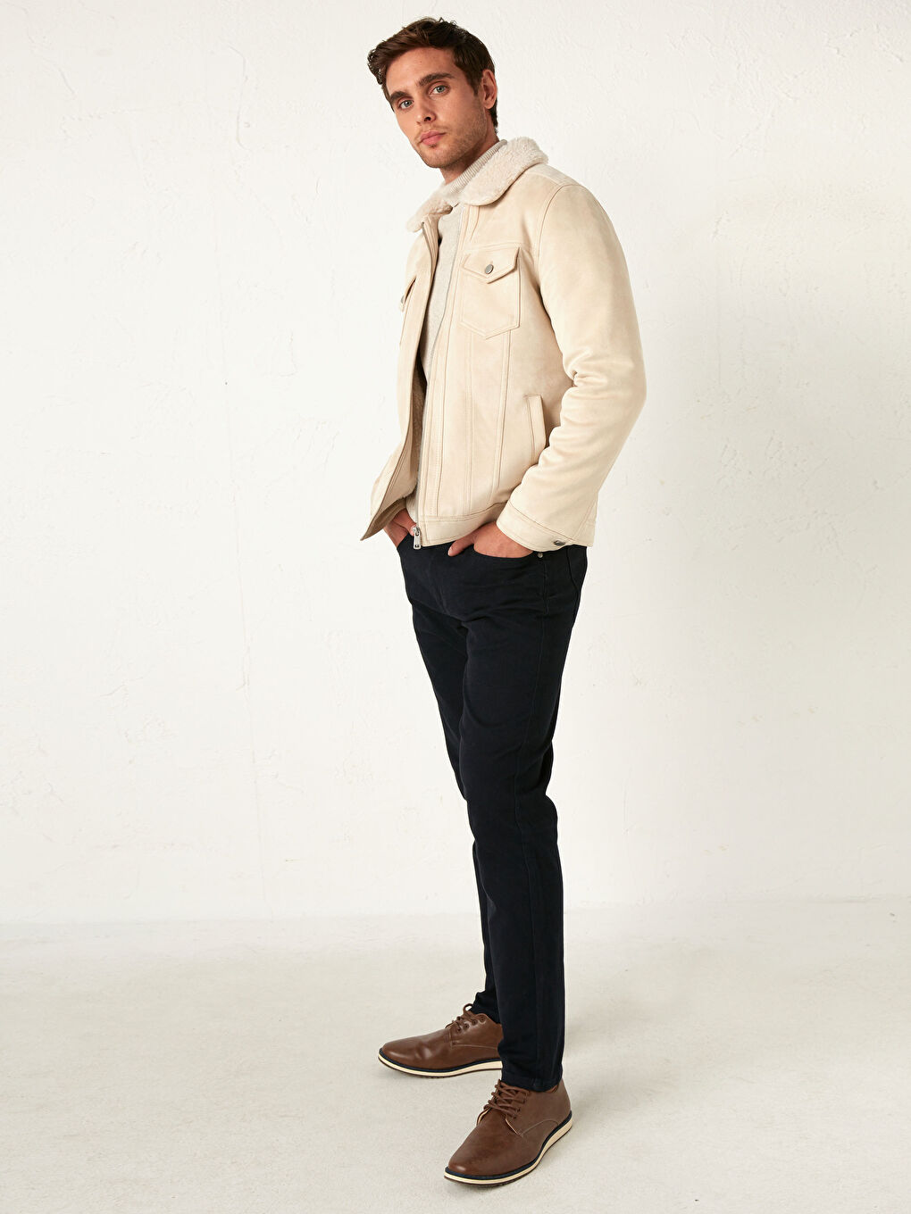 Ekru Slim Fit Kürk Yaka Süet Mont-1