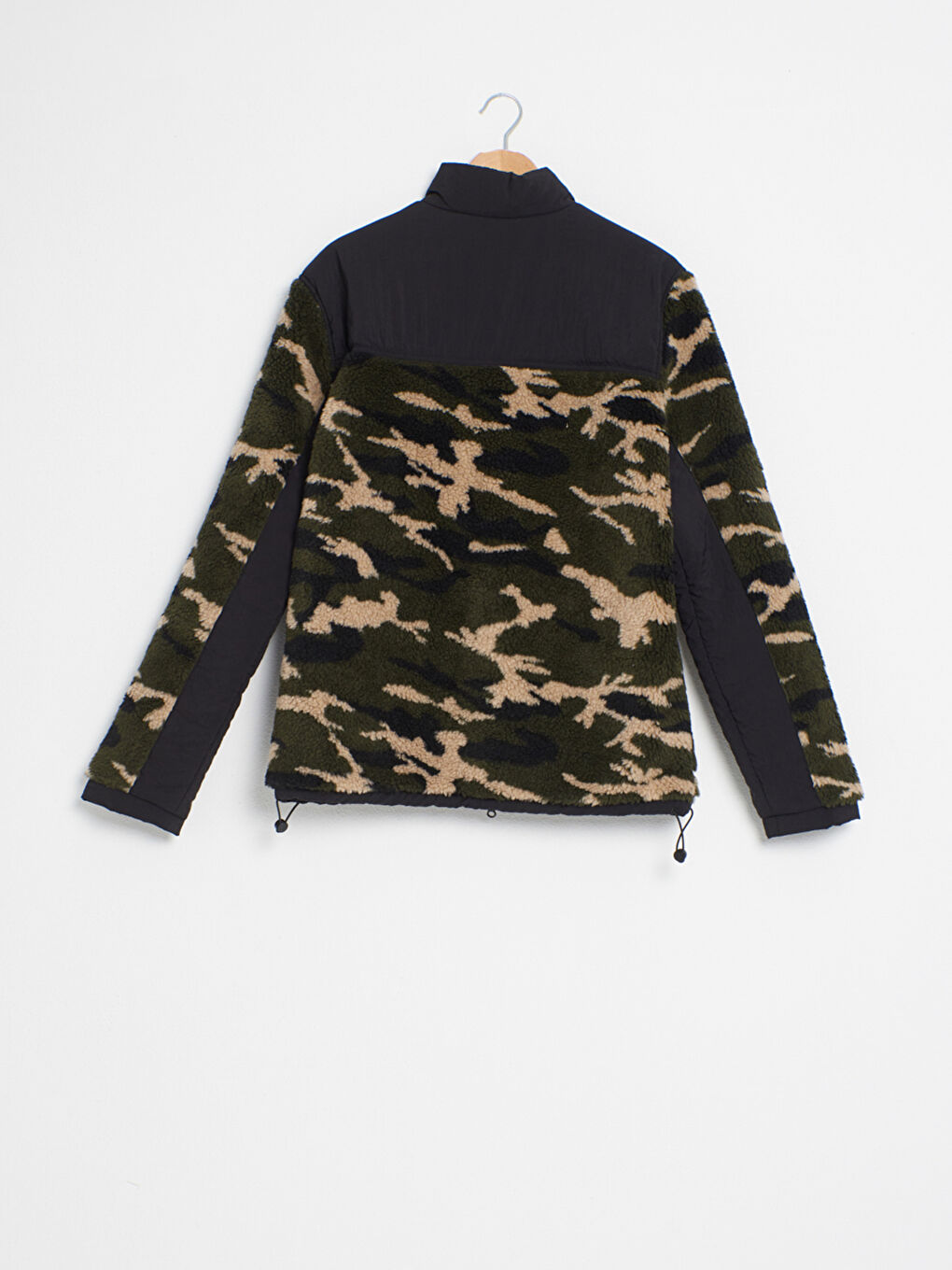 Haki Dik Yaka Kamuflaj Desenli İnce Erkek Mont-5