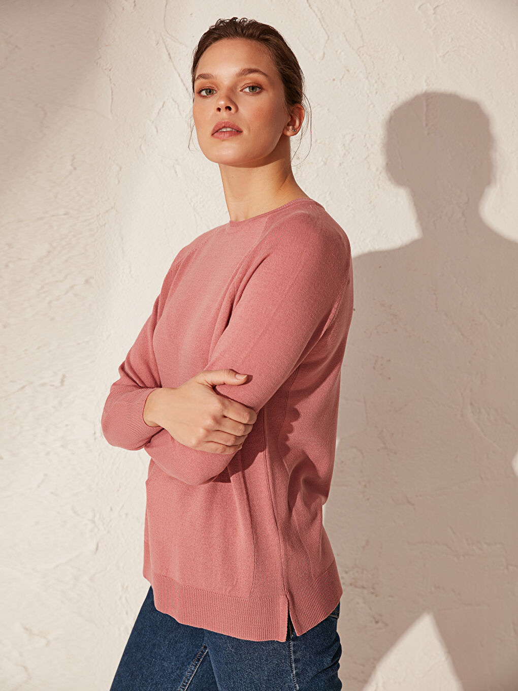 Женщины Розовый Свитер-1