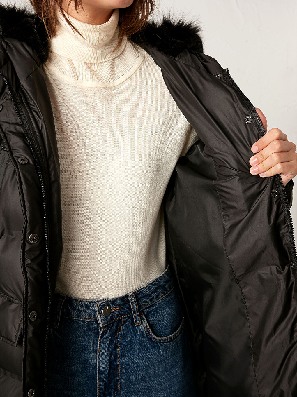 Faux Fur Detailed Long Puffer with Hood-5
