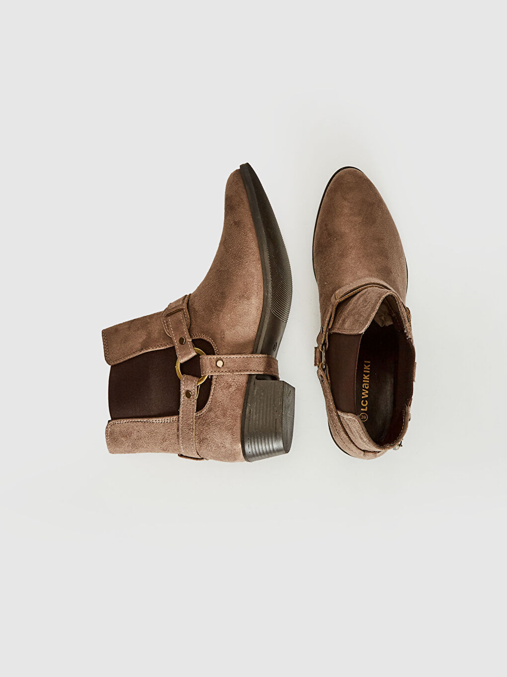 بوت قصير بتفاصيل حزام بمظهر الجلد الشمواه للسيدات-2