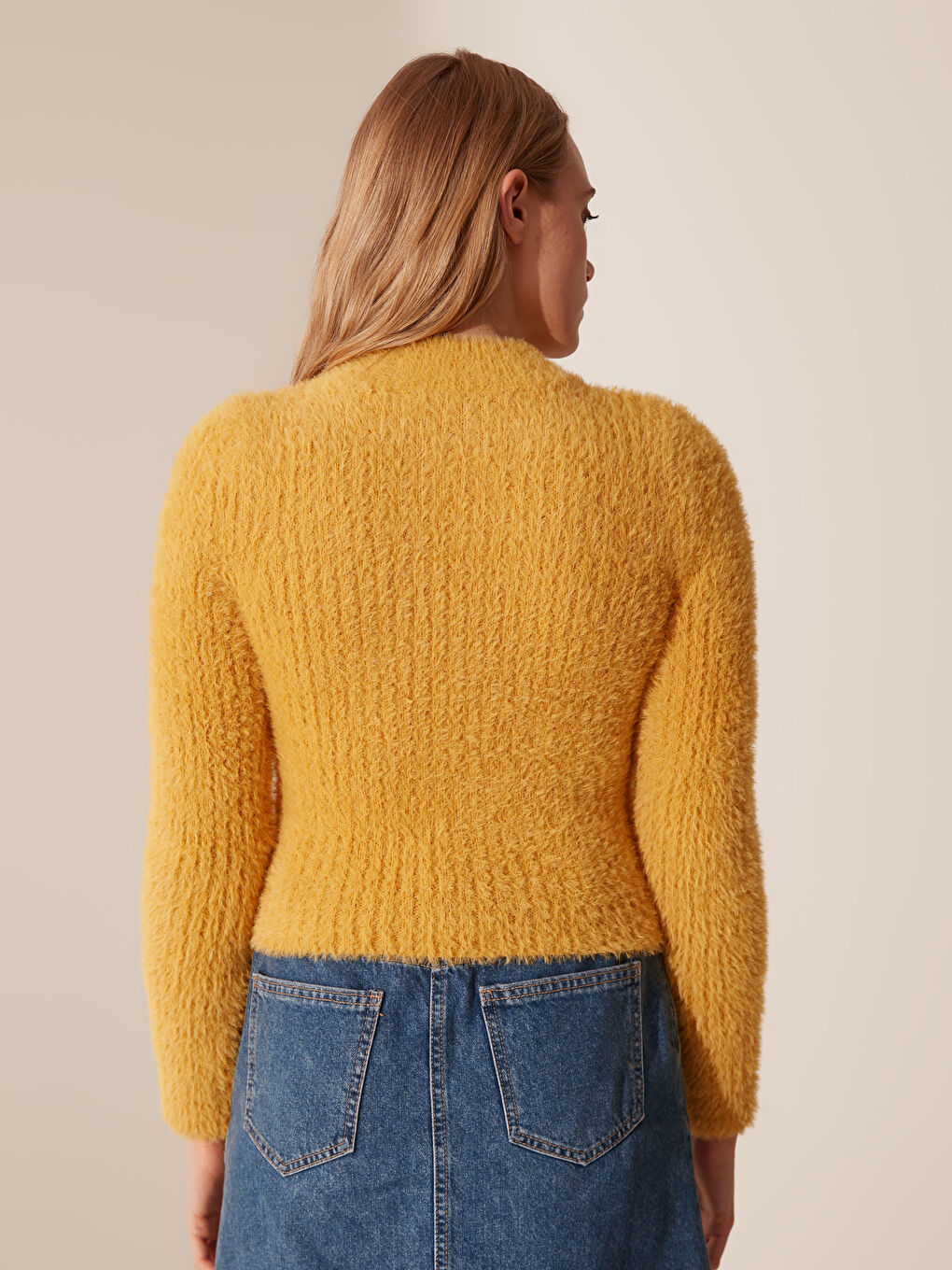 Әйелдерге арналған биік жағалы трикотаж жемпір-8