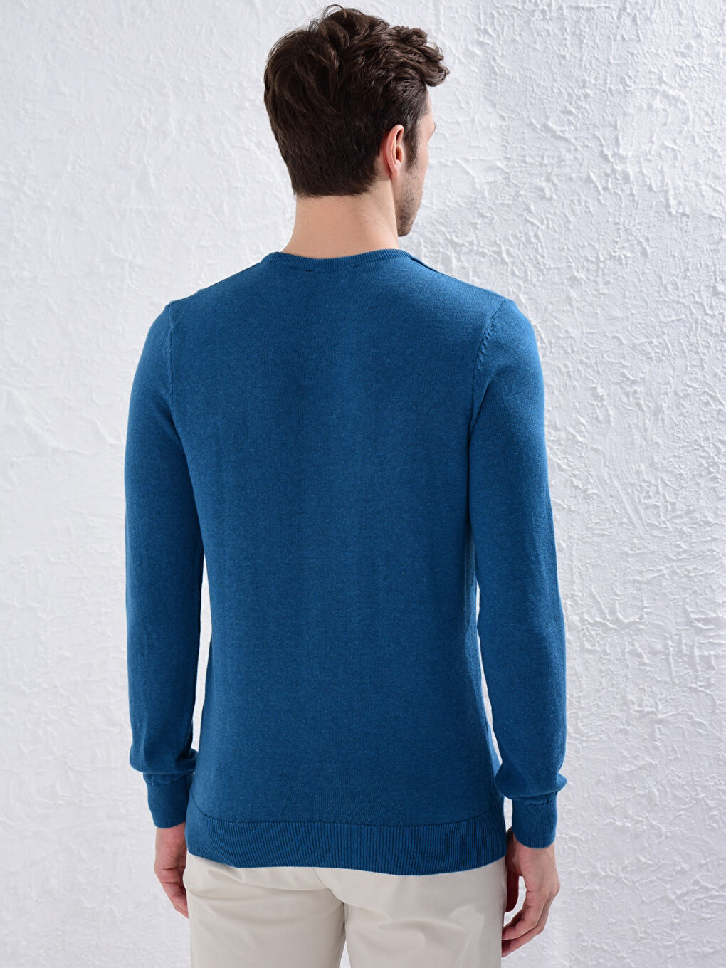 Дөңгелек жағалы негізгі трикотаж жемпір-4