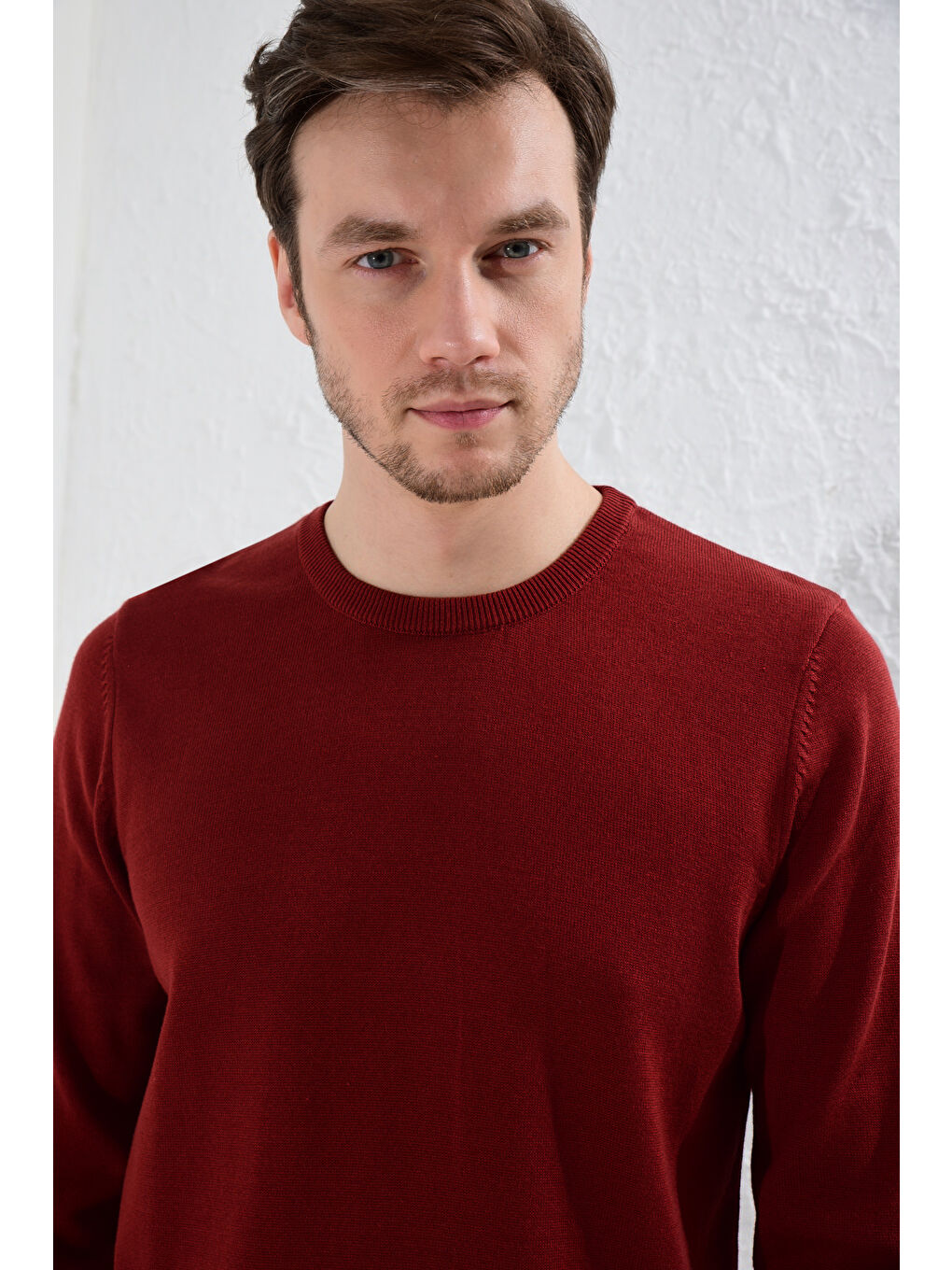 Дөңгелек жағалы негізгі трикотаж жемпір-3