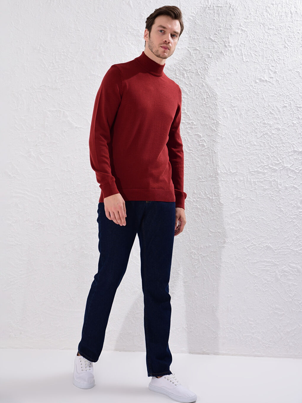 Kahverengi Yarım Balıkçı Yaka Triko Kazak-1