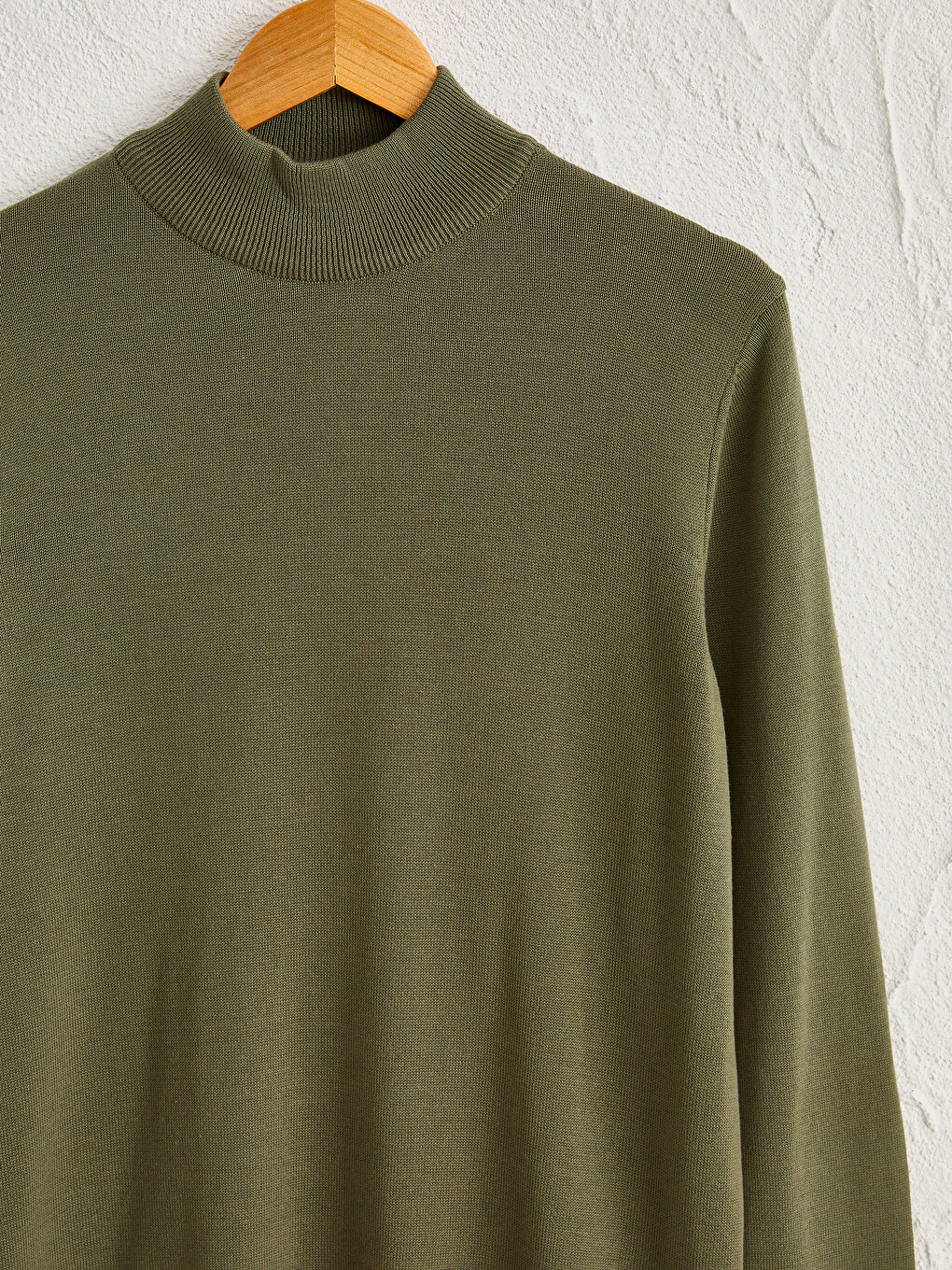 Mock Turtleneck Knitwear Sweater-2