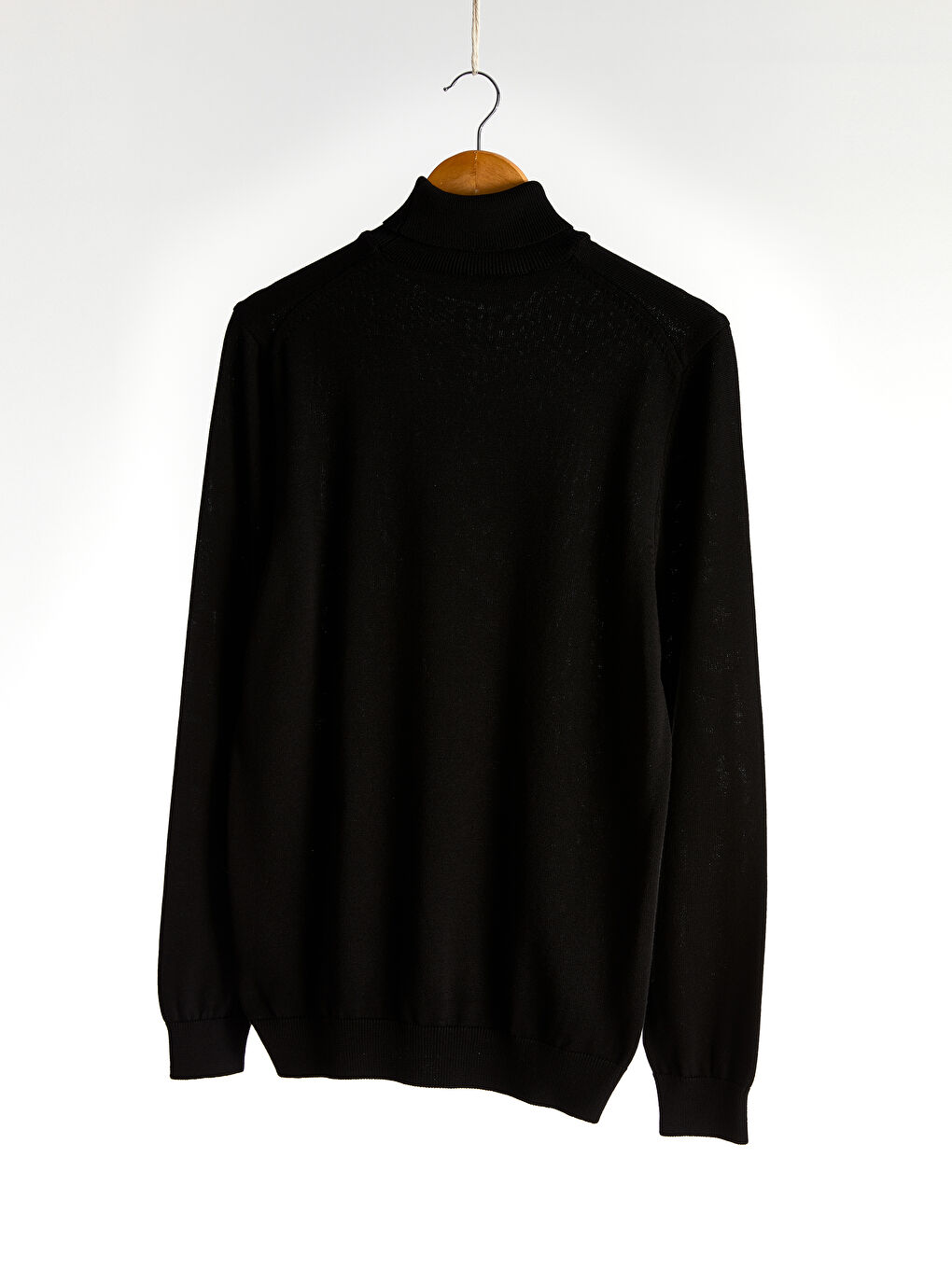 Ерлер қара Жемпір-3