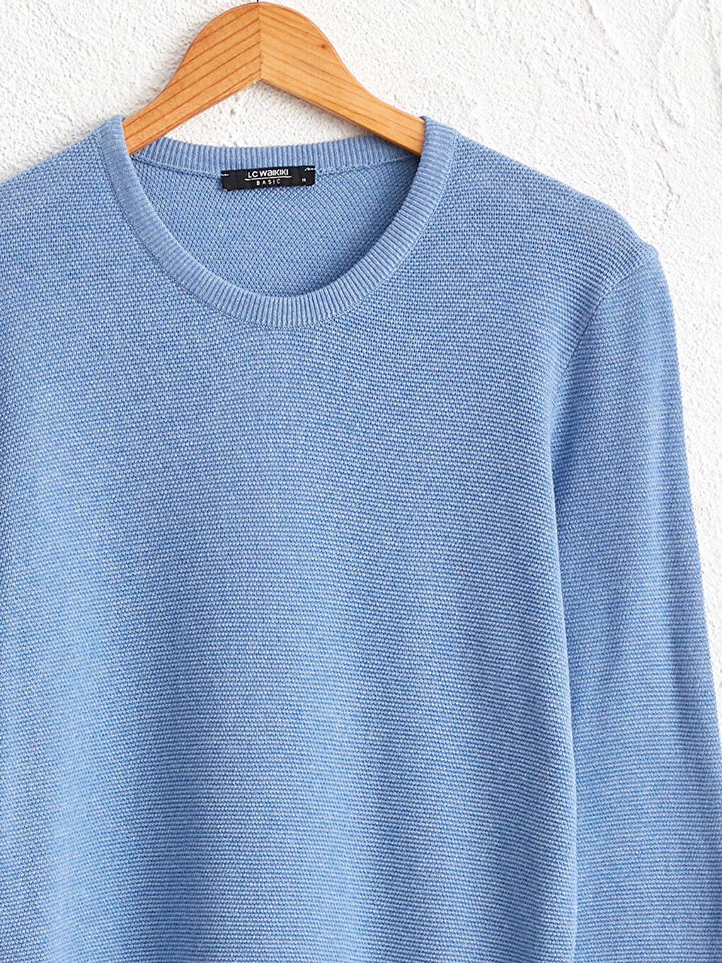 Базовый трикотажный джемпер с круглым вырезом-2