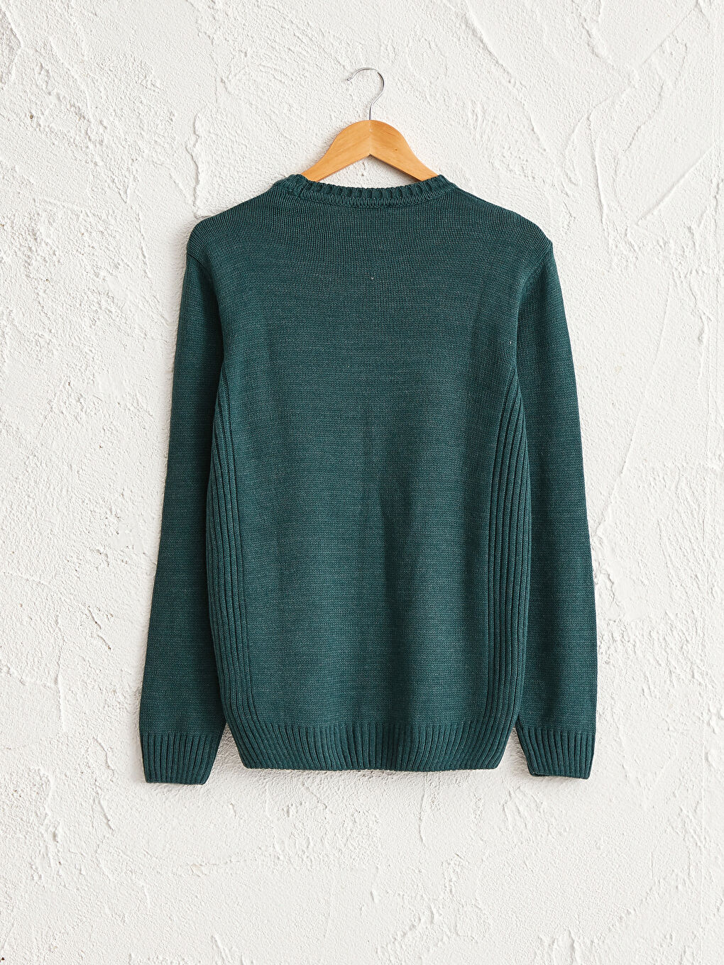 Свитер из толстого трикотажа с круглым вырезом-1