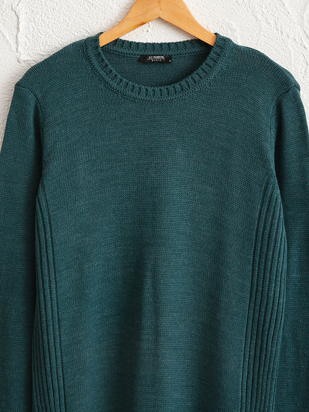 Свитер из толстого трикотажа с круглым вырезом-2