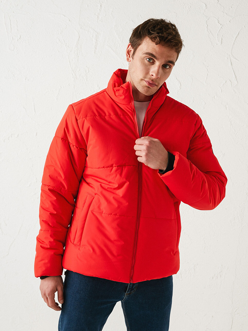 Kırmızı Dik Yaka Erkek Şişme Mont-1