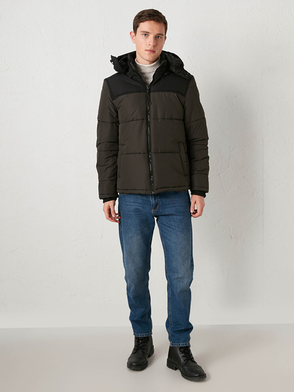 Standard Pattern Hooded Thick Men's Down Coat-2