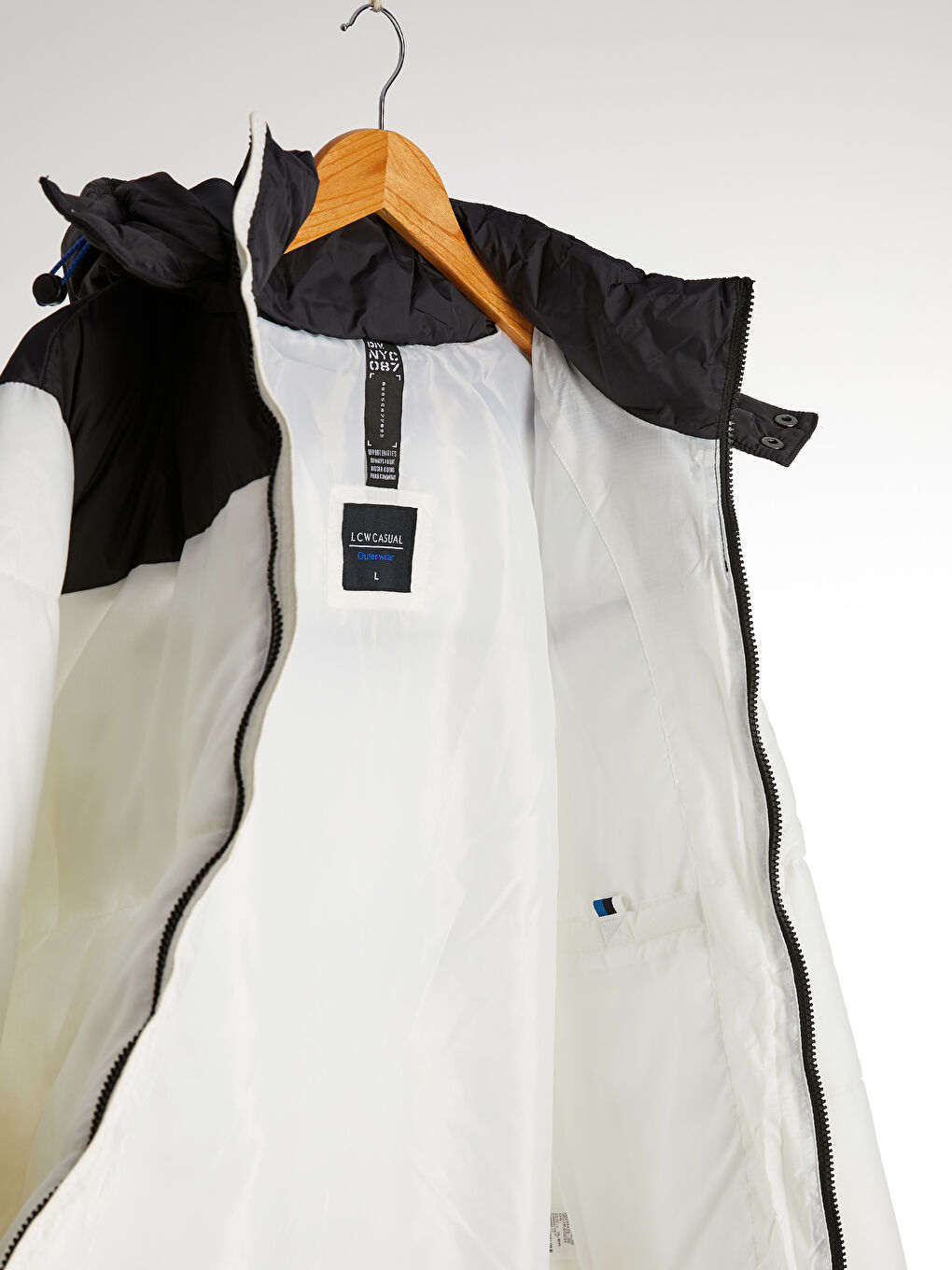 Beyaz Standart Kalıp Kapüşonlu Kalın Erkek Şişme Mont-6