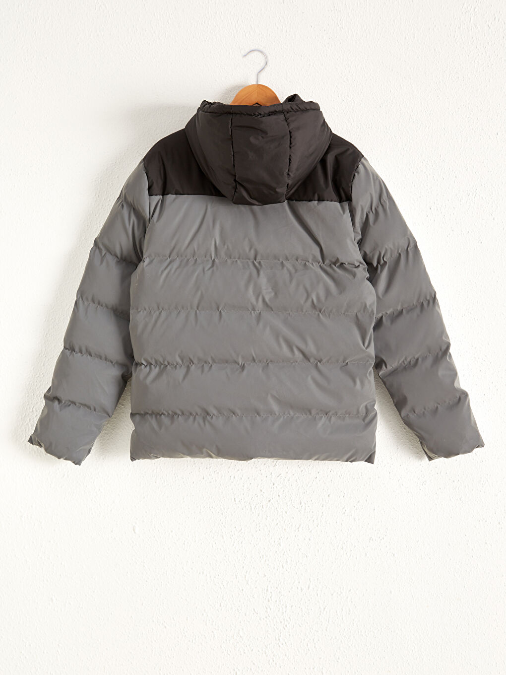 Gri Reflektörlü Kapüşonlu Kalın Şişme Mont-1