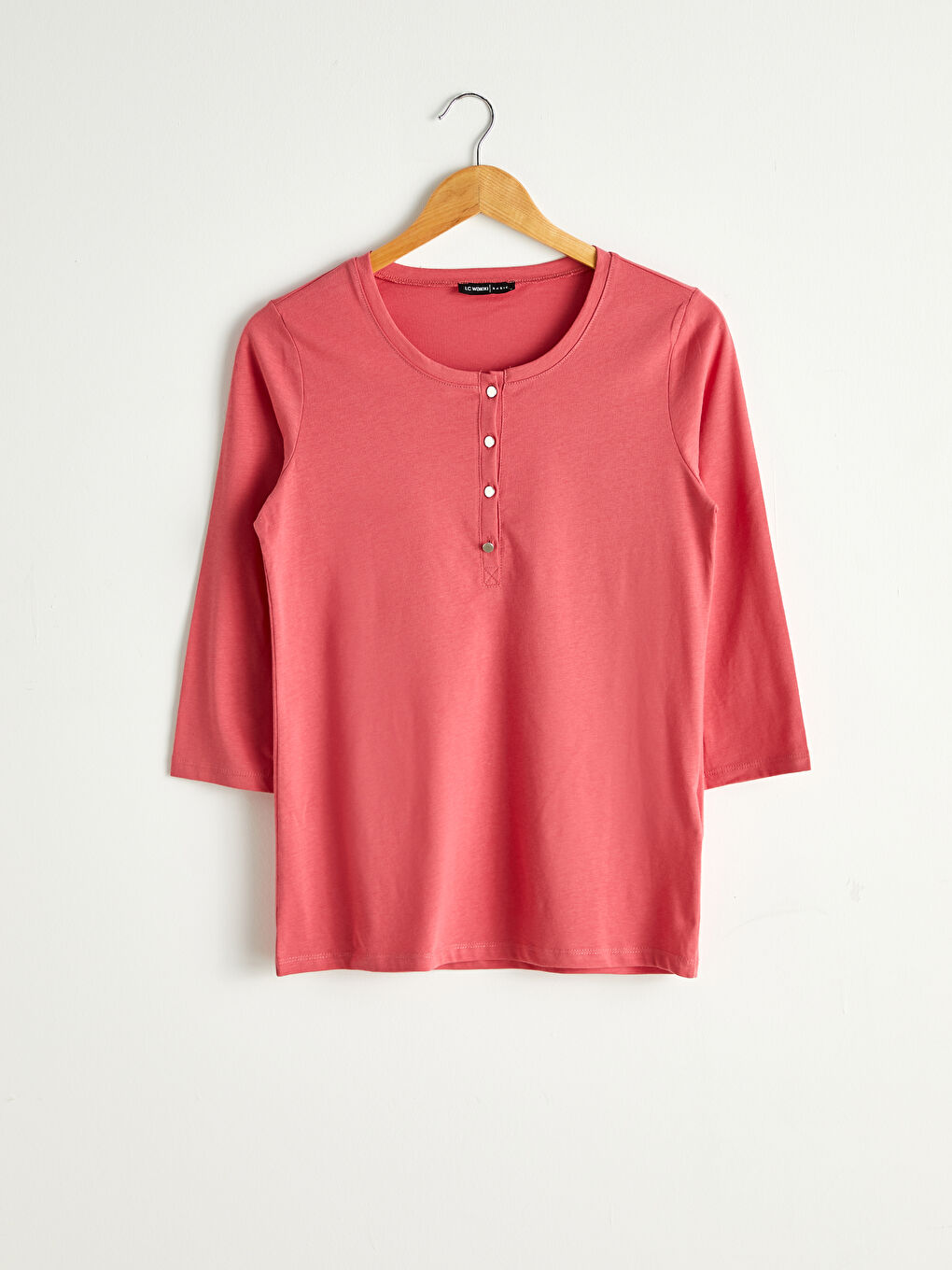 Majica od pamuka sa detaljima dugmadi na okovratniku