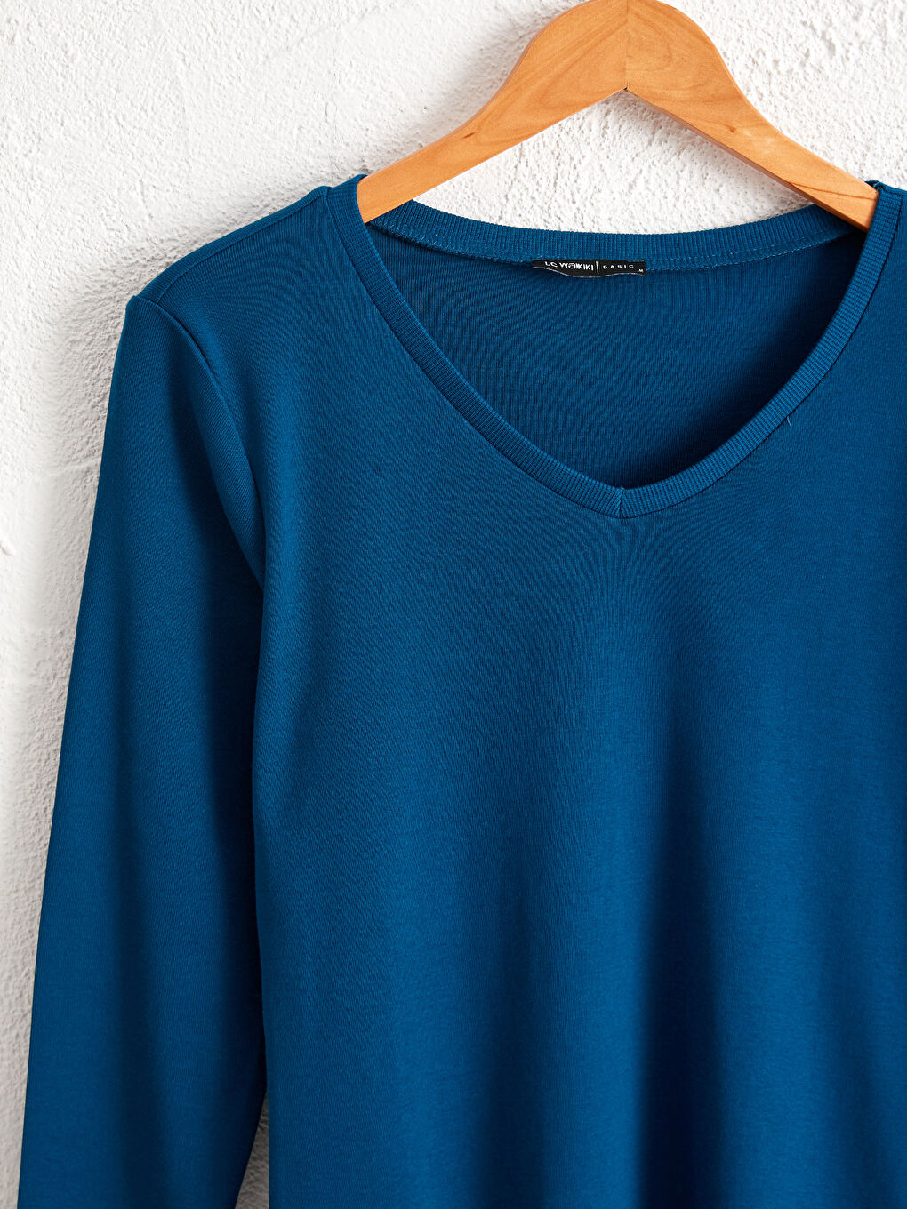 V-Neck Cotton Basic T-Shirt-2