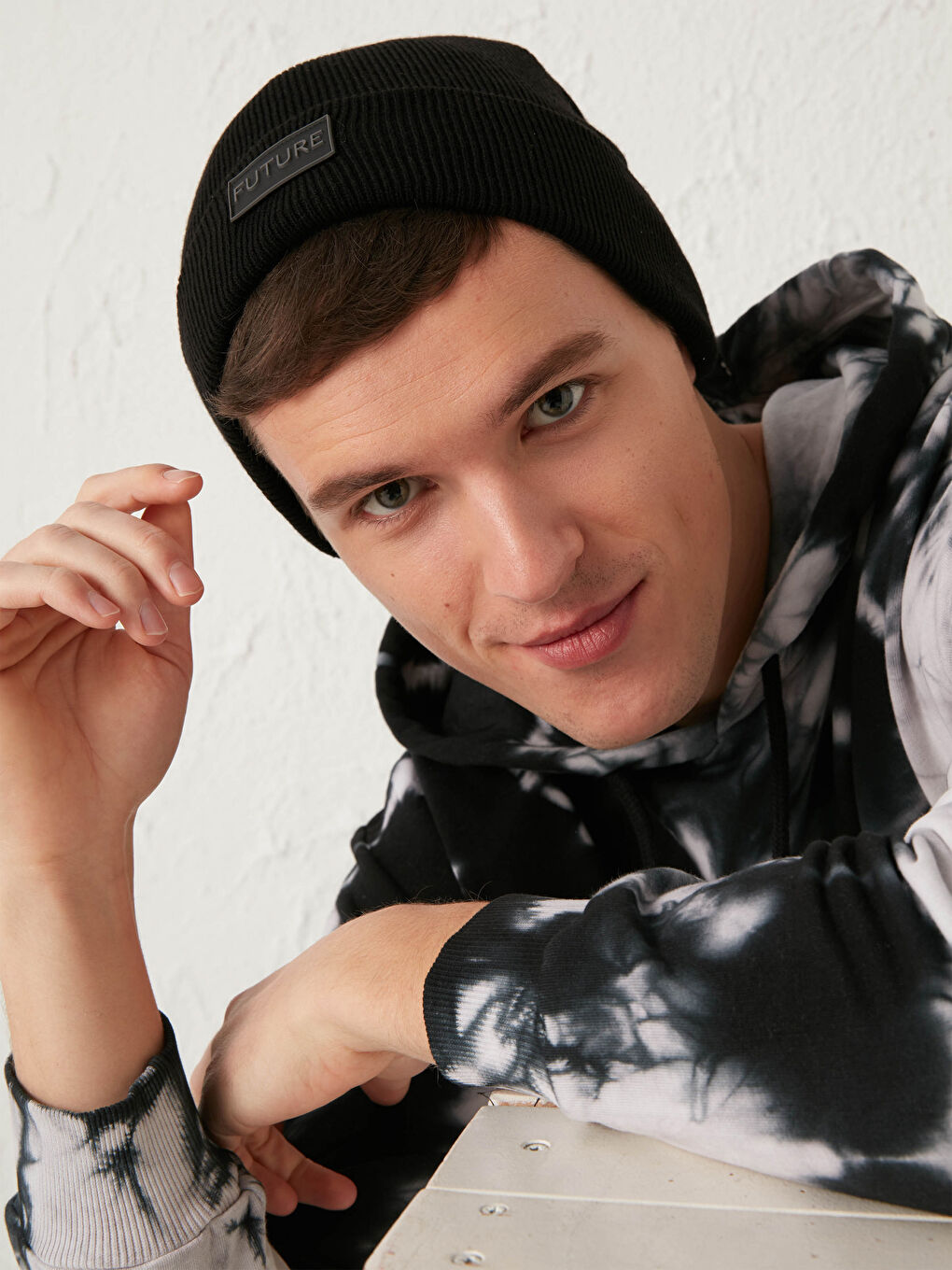 Трикотажный берет-1