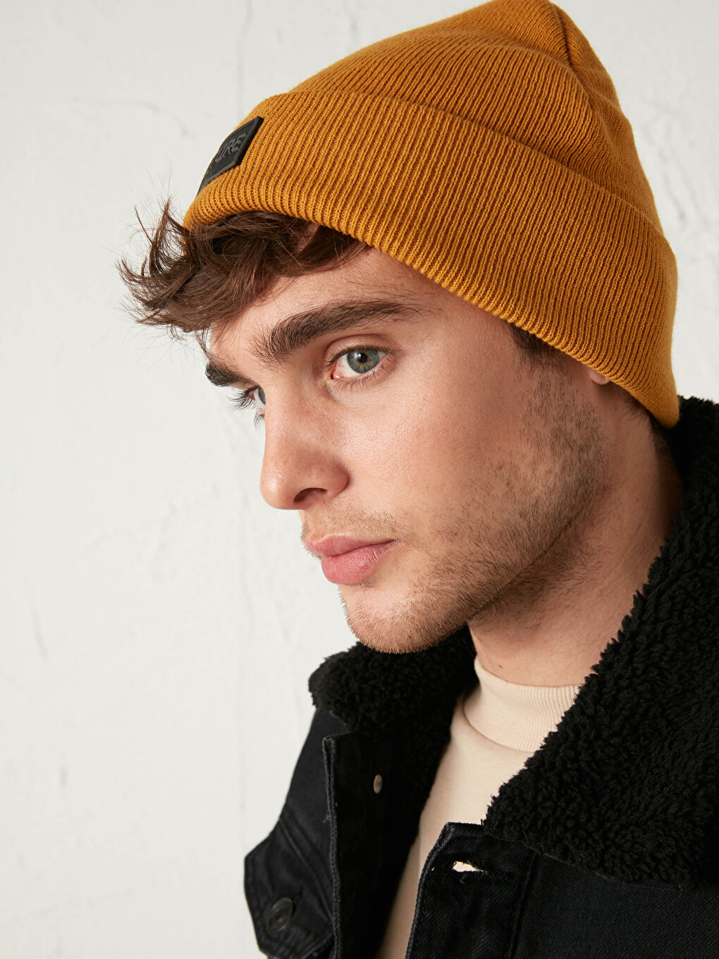 Трикотажный берет-1