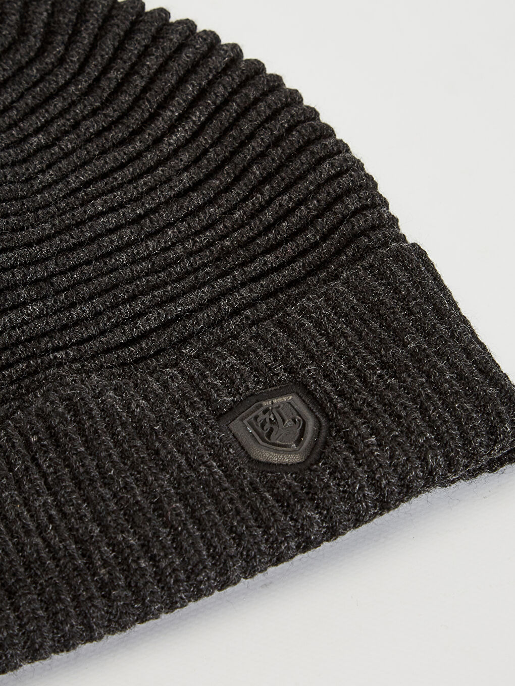 Трикотажный берет-4