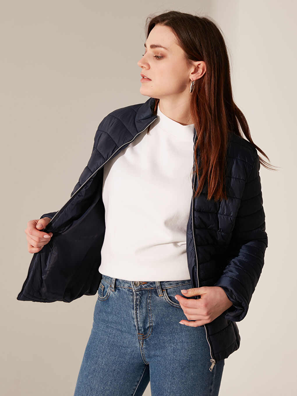 Lacivert Kapüşonlu Uzun Kollu Kadın Dik Yaka Şişme Mont-2