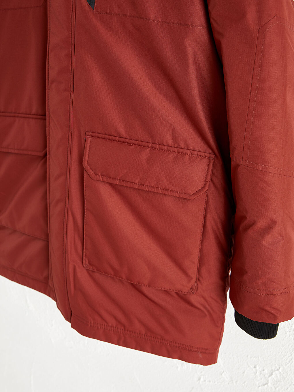 LC Waikiki Comfortable Fit Heavy Parka with Hood -0W3907Z8-MBL