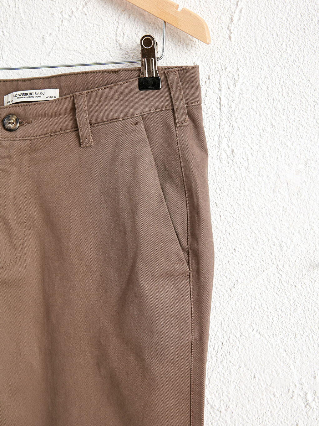LCWAIKIKI Classic Normal Fit Gabardine Chino Trousers -0W3936Z8-KDE