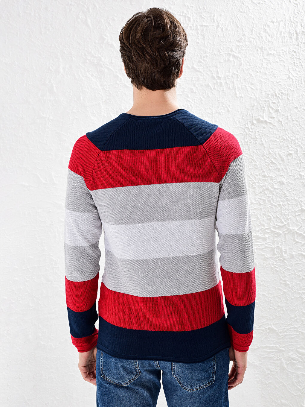 Жолақты жеңіл трикотаж дөңгелек жағалы жемпір-1