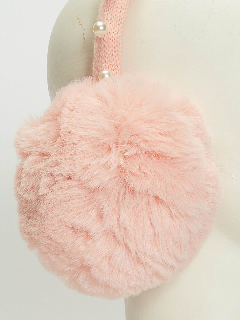 Pearl Detailed Plush Earphone-1