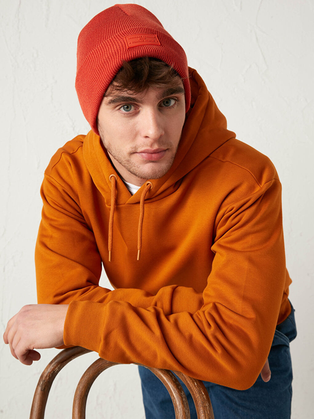 Turuncu Erkek Etiket Baskılı Triko Bere-1