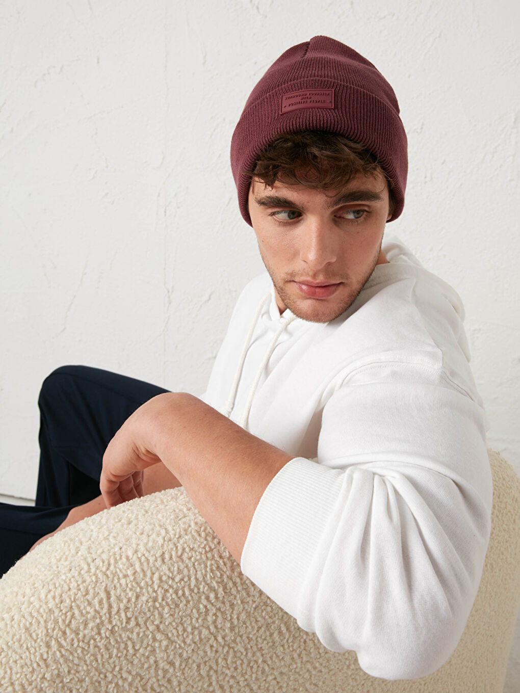 Mürdüm Erkek Etiket Baskılı Triko Bere-1