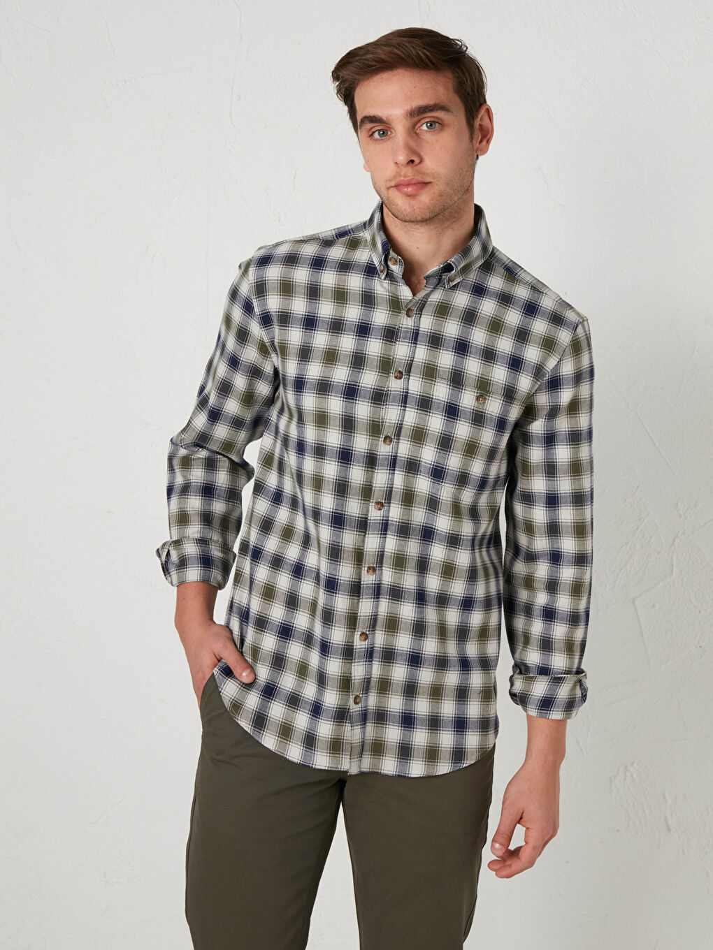 Haki Regular Fit Uzun Kollu Ekose Gabardin Gömlek-1