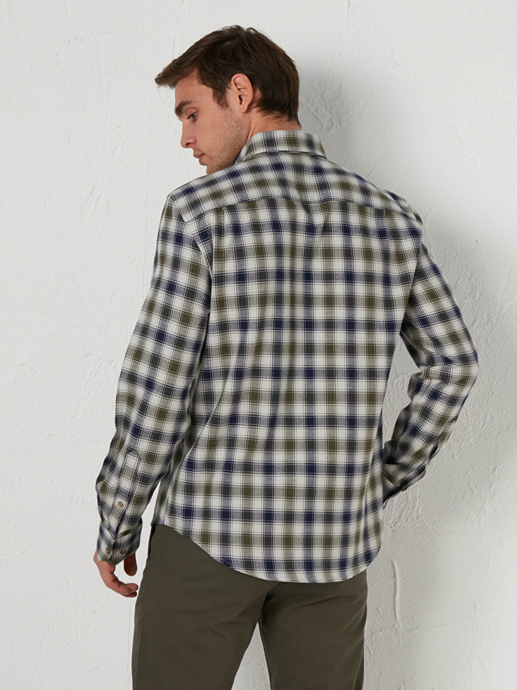 Haki Regular Fit Uzun Kollu Ekose Gabardin Gömlek-3