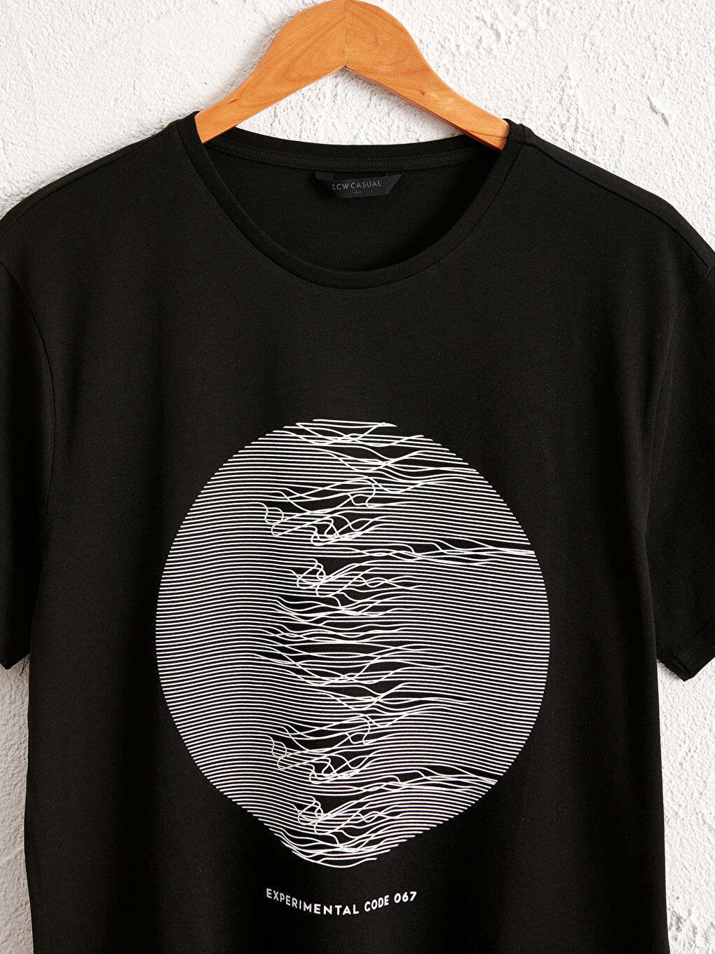 Футболка из чесаного хлопка с круглым вырезом и принтом-2