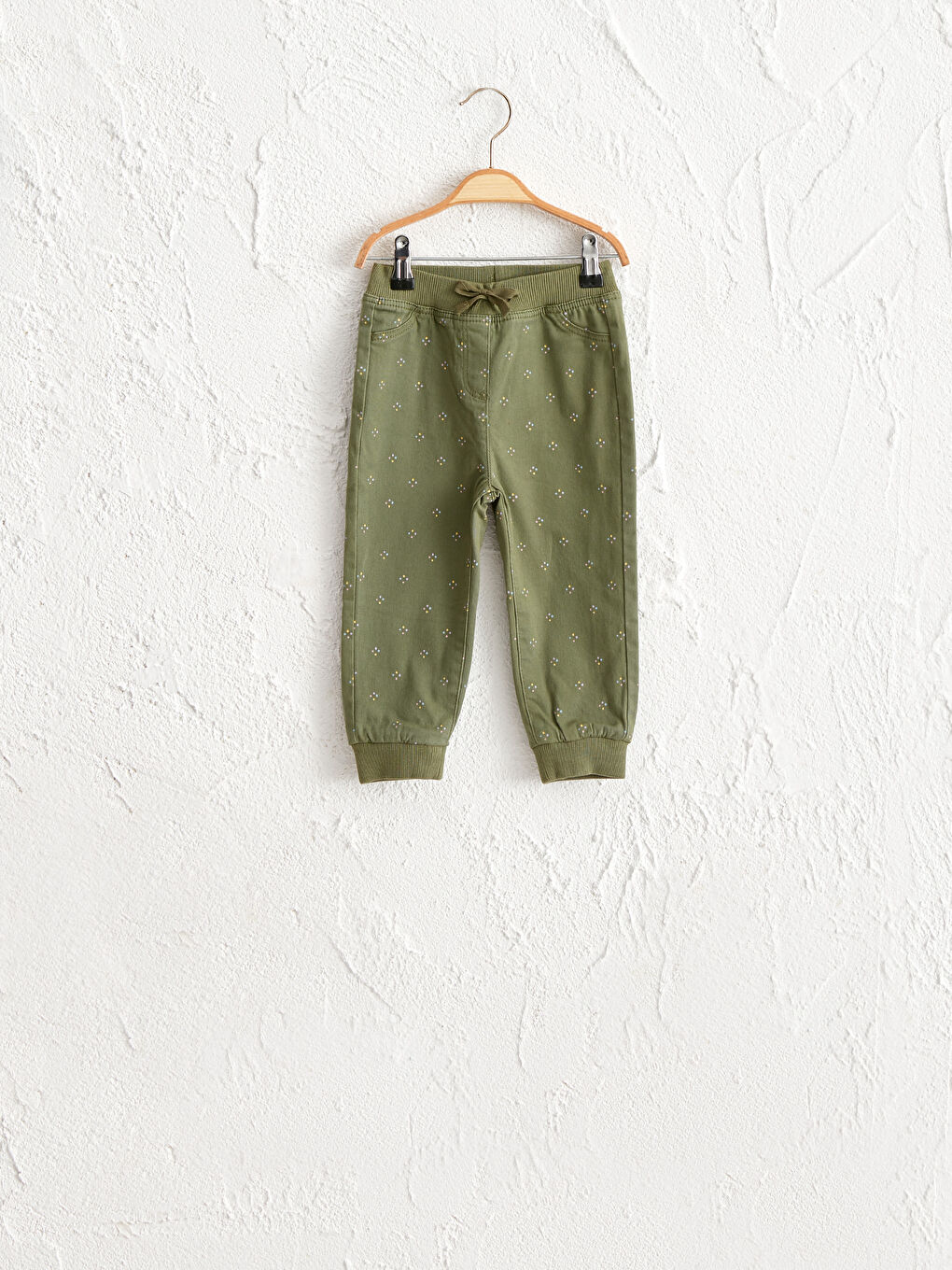 بنطلون جوجر للبنات الرضع بطبعة من قماش الجبردين بخصر مطاطي