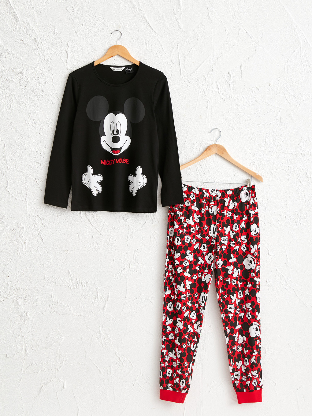 Siyah Mickey Mouse Baskılı Pijama Takımı