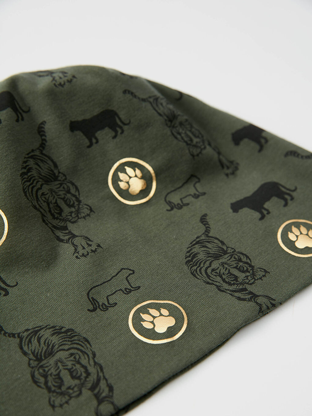 Шапка из трикотажа с принтом для мальчика-1