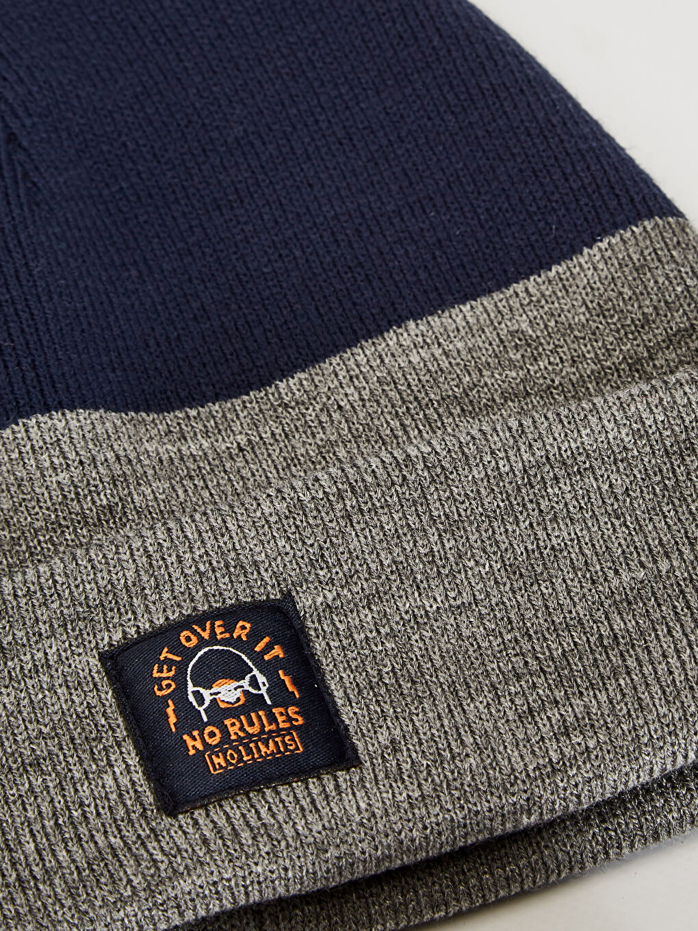 Gri Erkek Çocuk Triko Atkı Bere ve Eldiven-1