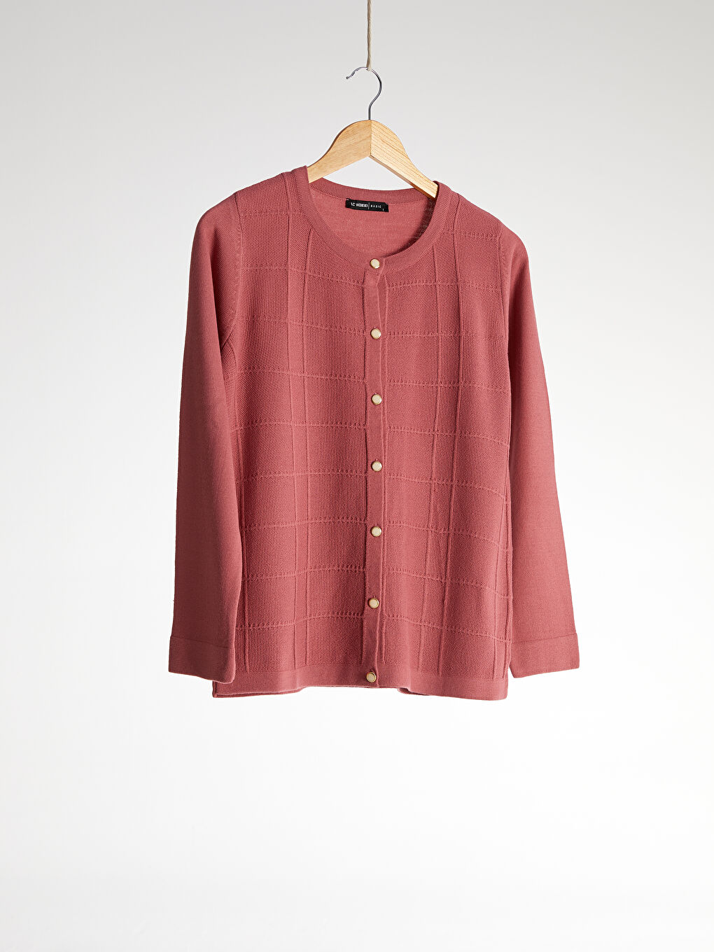 Трикотажный кардиган с деталями пуговиц