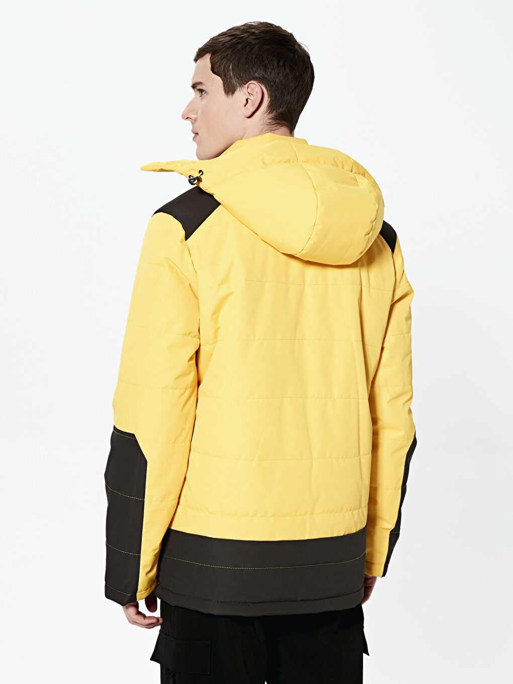 Sarı Dik Yaka Kapüşonlu Kayak Montu-4