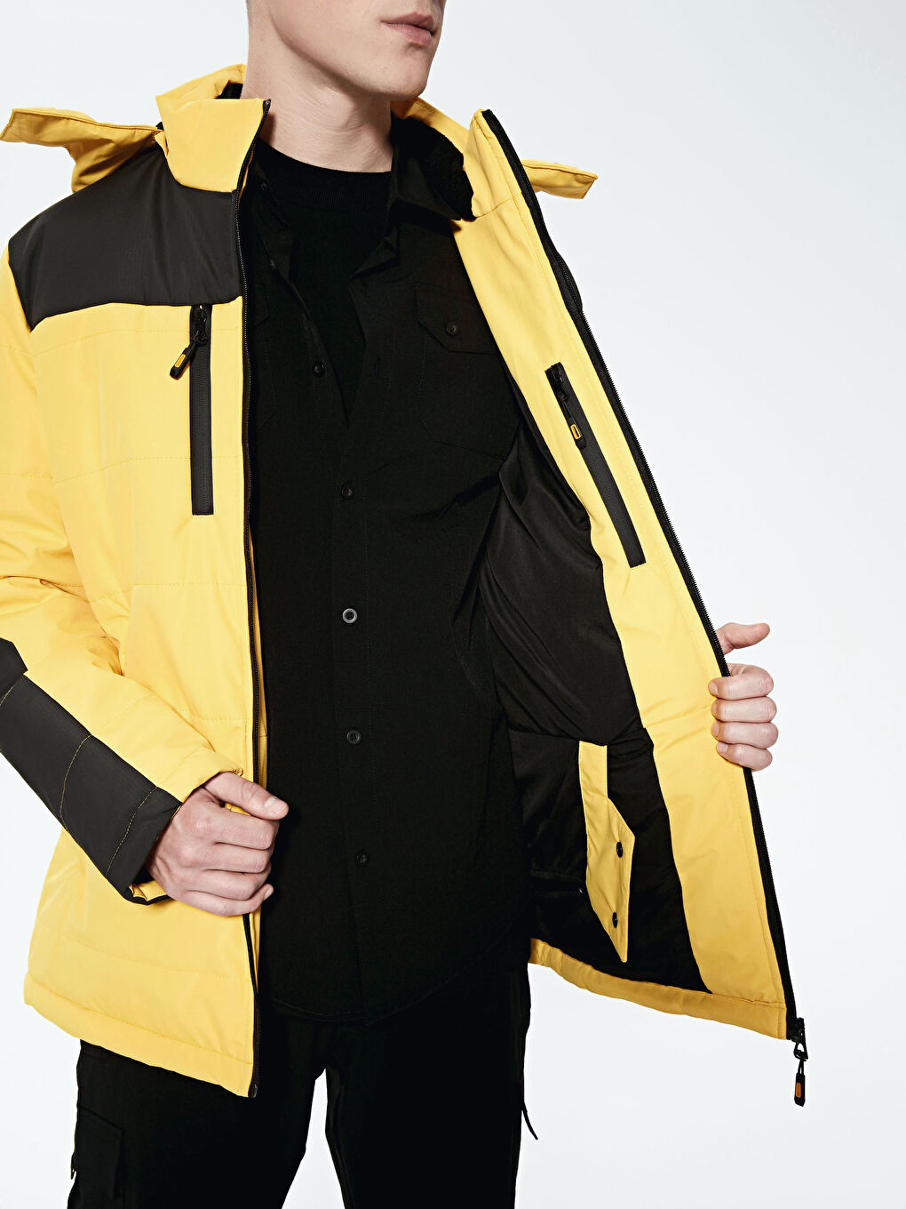 Sarı Dik Yaka Kapüşonlu Kayak Montu-5