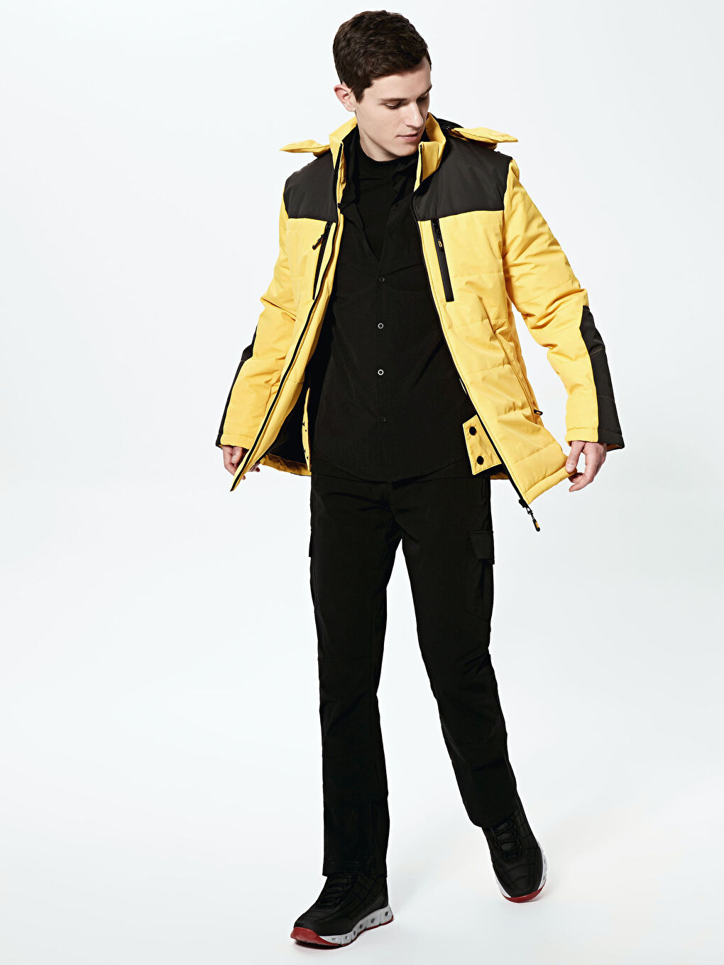 Sarı Dik Yaka Kapüşonlu Kayak Montu-7