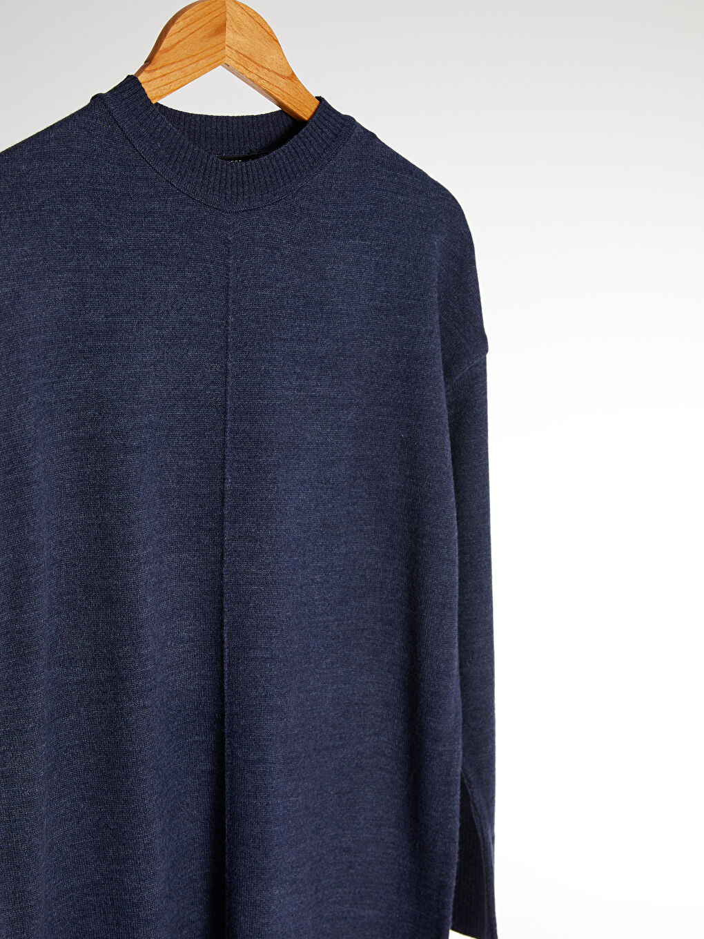 Туніка Жіноча В'язана Приталена З Довгим Рукавом І Круглим Вирізом-3