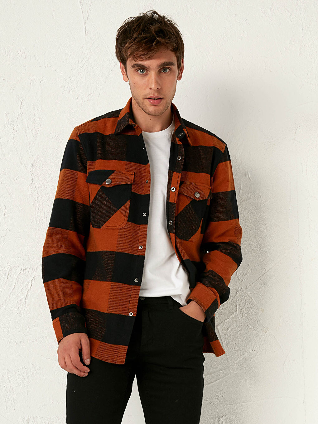 Chemise en flanelle à carreaux à manches longues coupe régulière pour hommes-1