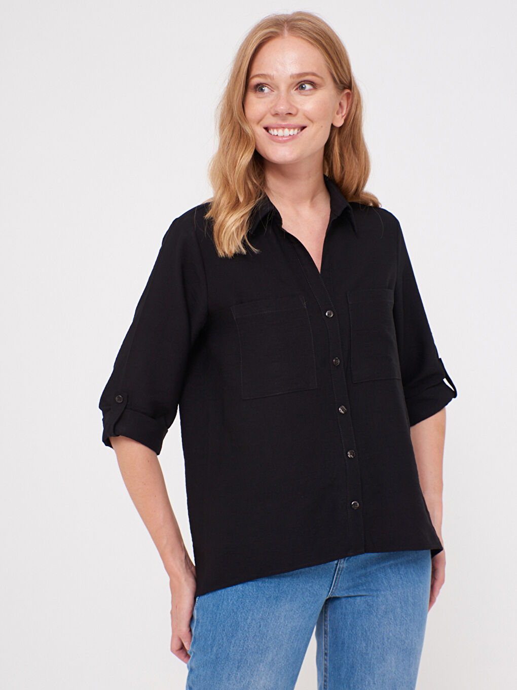 قميص نسائي طويل كم مستقيم بتفاصيل جيب دوببي-1