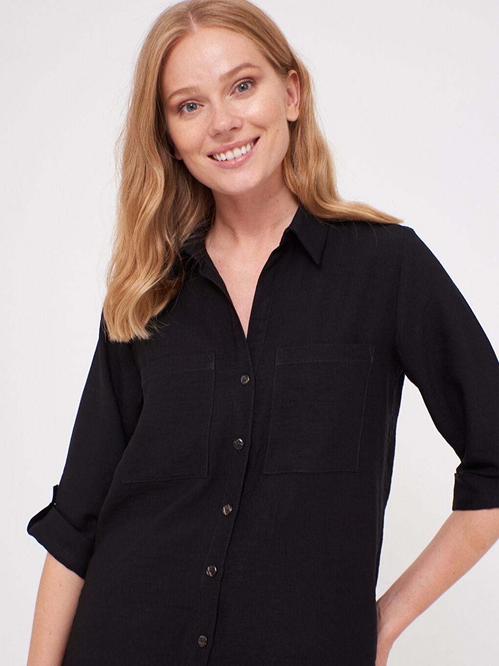 قميص نسائي طويل كم مستقيم بتفاصيل جيب دوببي-2