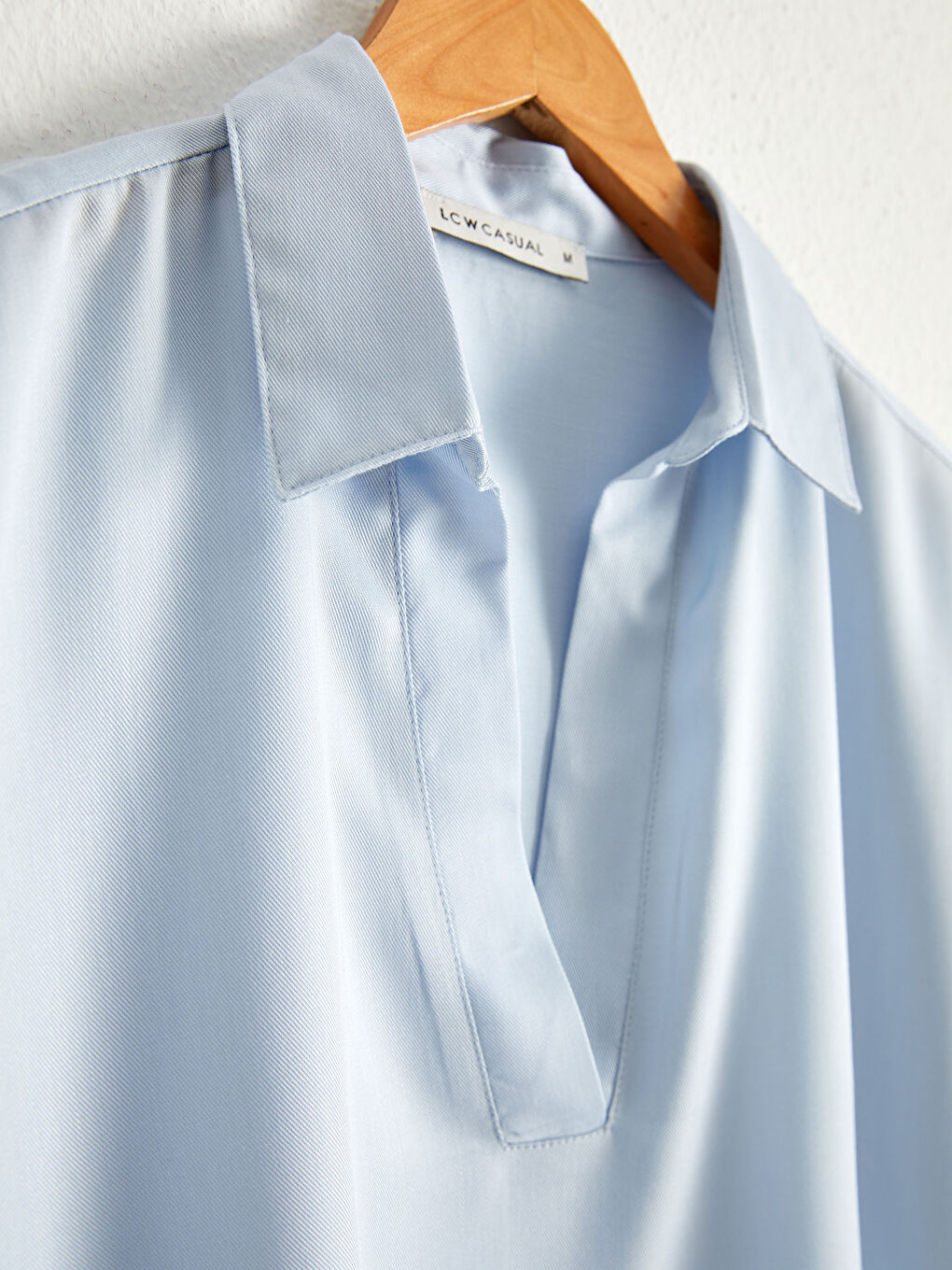 Блузка из лиоцелла с отложным воротником-1