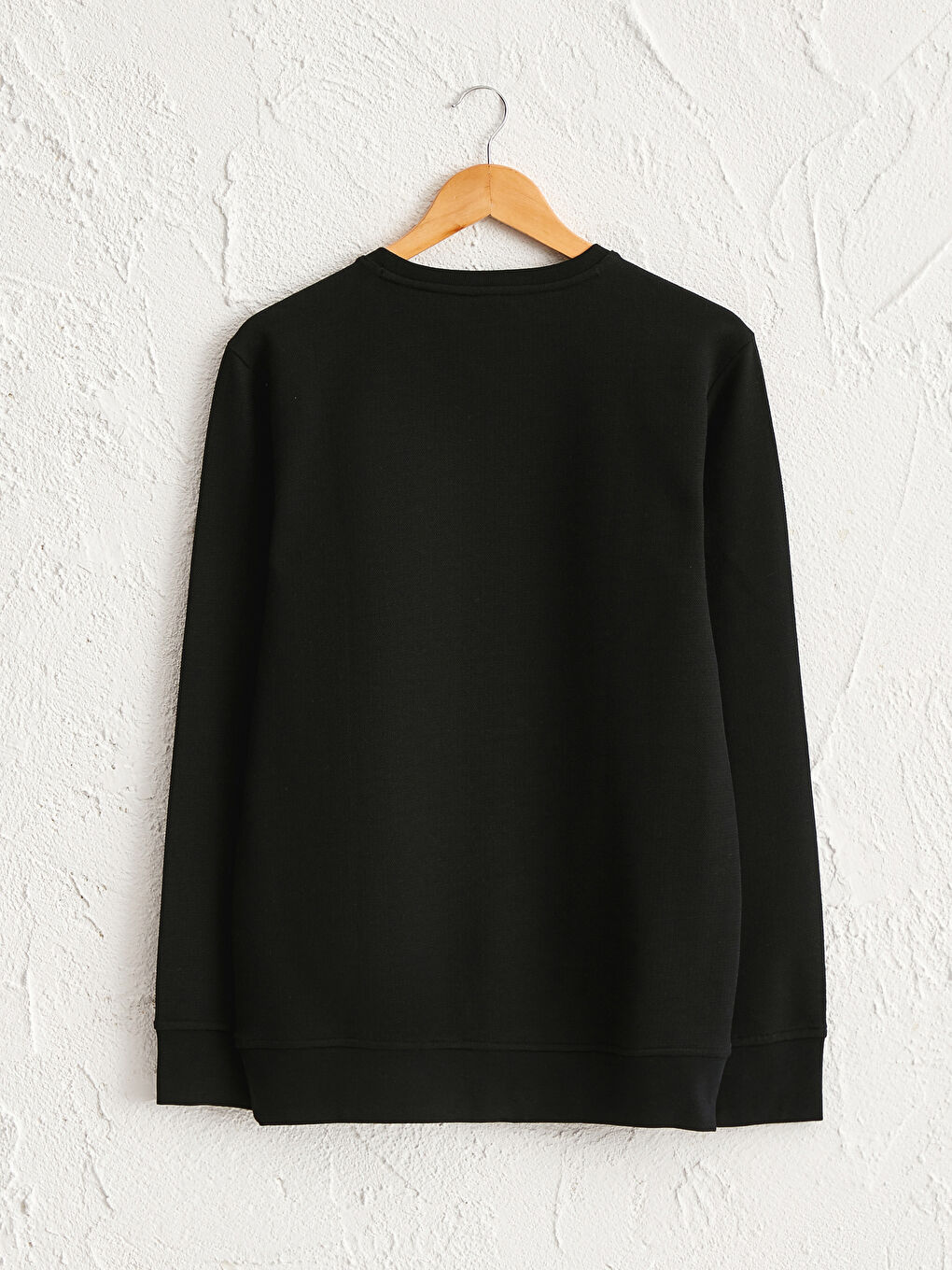 Siyah Rahat Kalıp Bisiklet Yaka Basic Sweatshirt-1